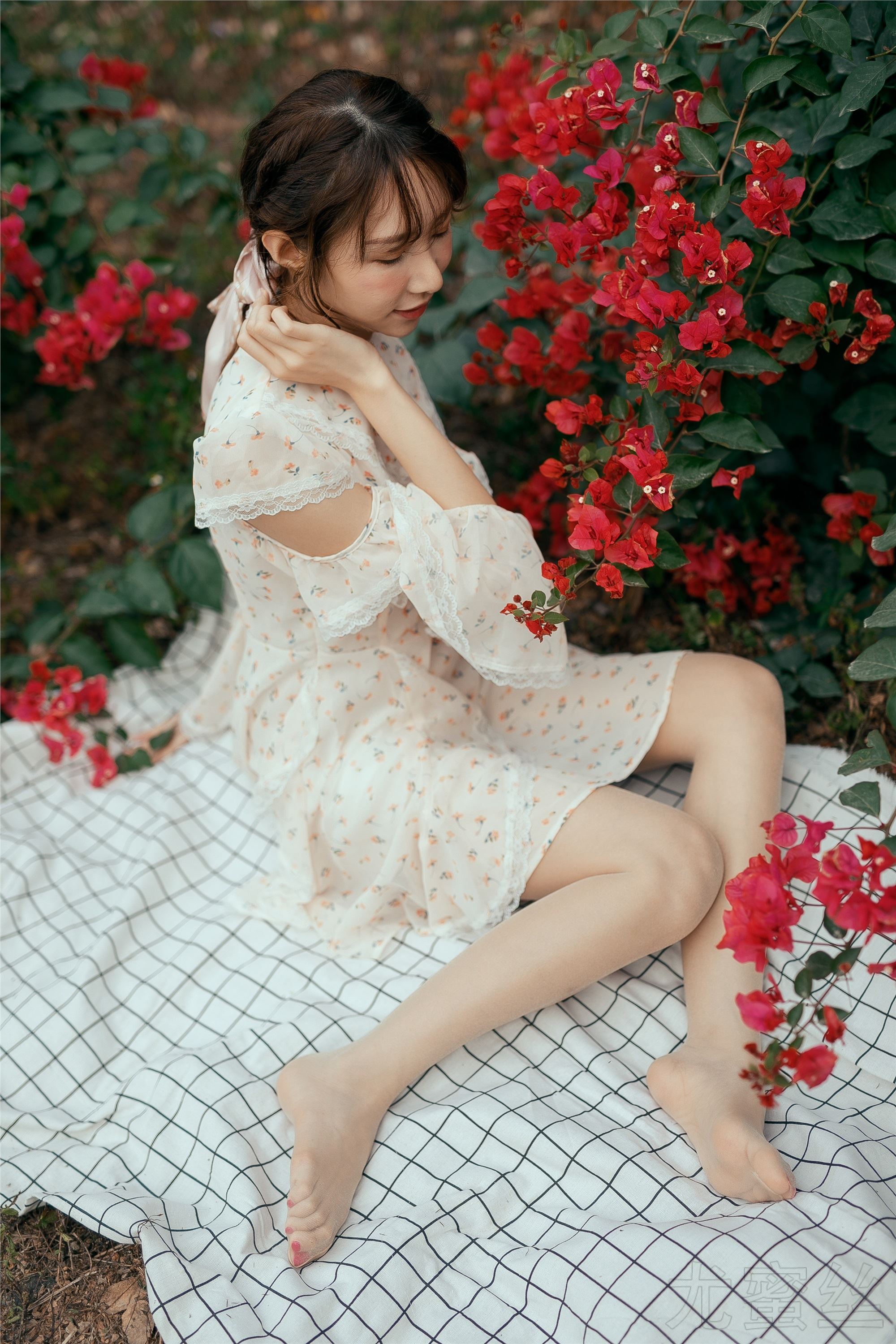 尤蜜丝 穿搭写真 NO.041